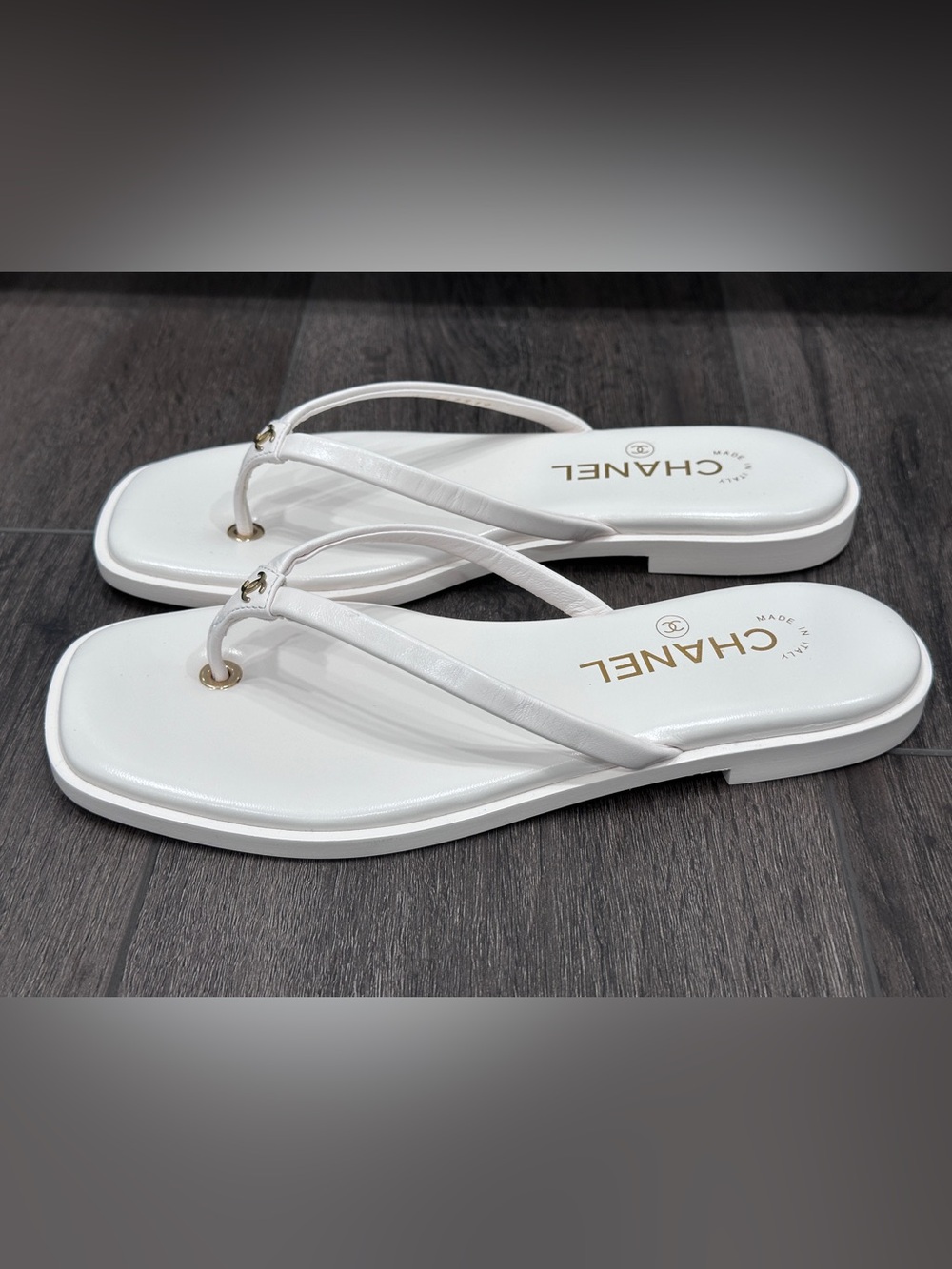 2026 CHANEL IVORY MILKY WHITE leather GOLD CC Logo FLIP FLOP Slides Sandals 36.5 - Picture 10 of 16